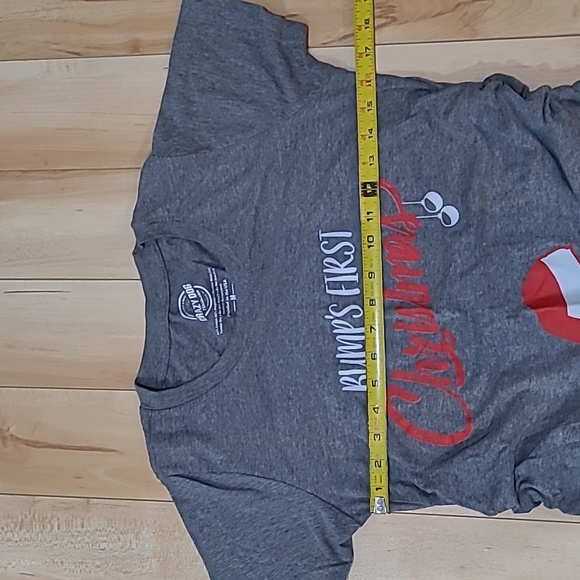 Women's medium maternity Christmas t-shirt - Picture 4 of 4